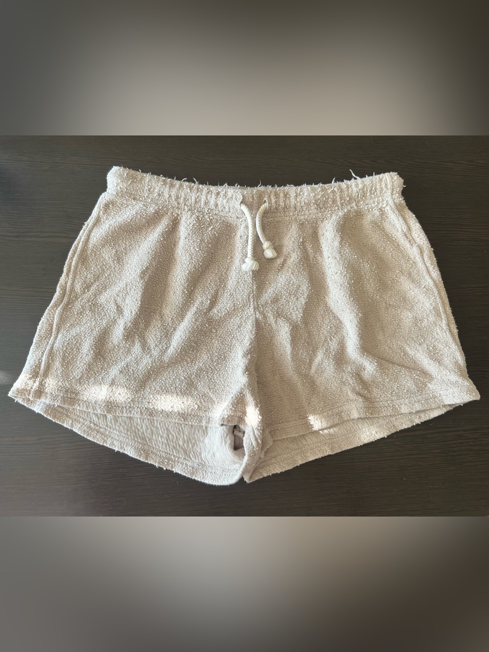 perfectwhitetee Dani Summer Boucé Shorts: M